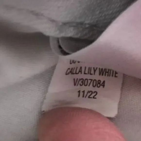 Old Navy O.G. Straight High-Waisted Secret Smooth White Jeans Size 6 Raw Hem - Picture 5 of 9